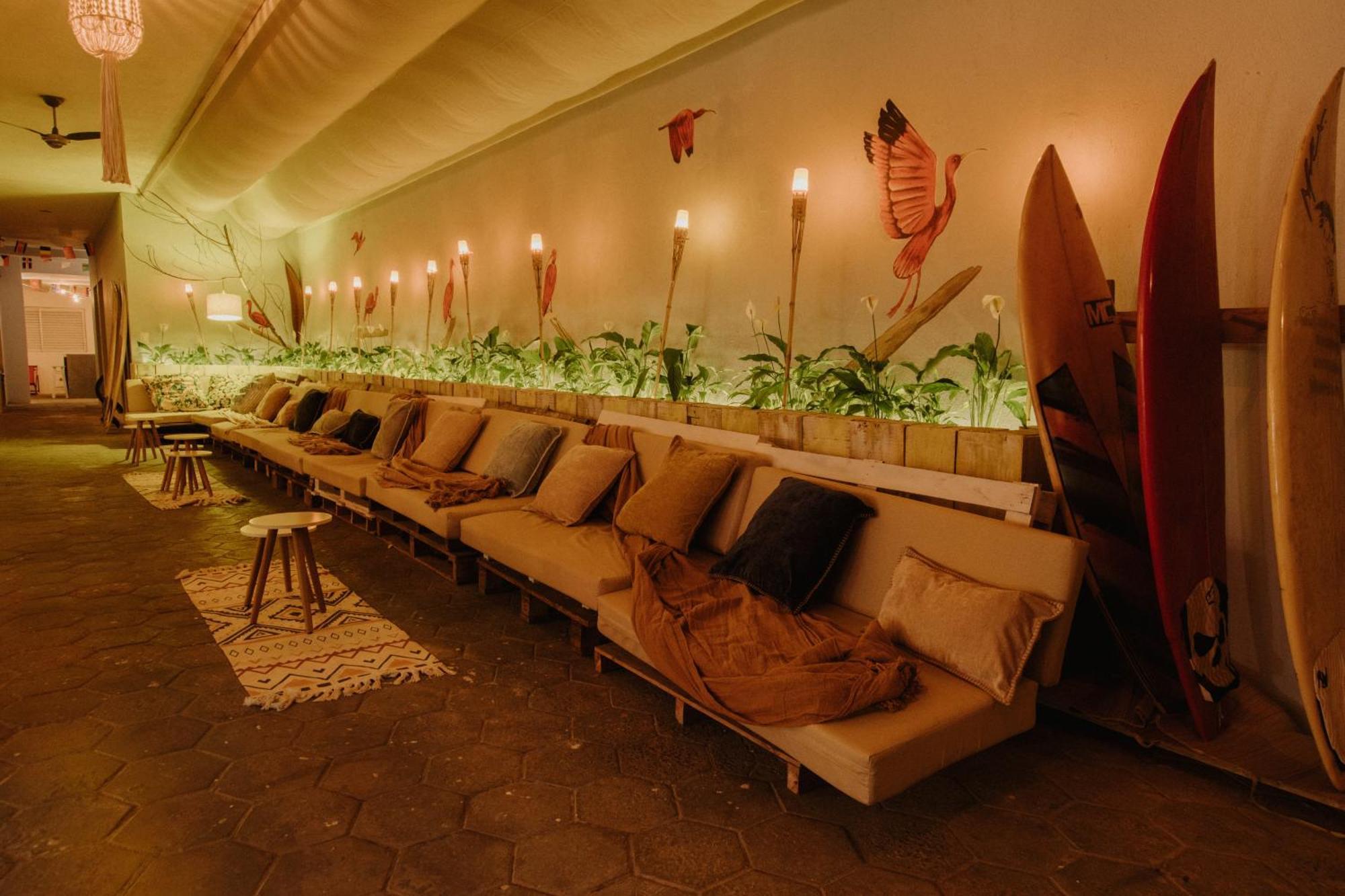 Sol E Mar Surf Bar Hotel